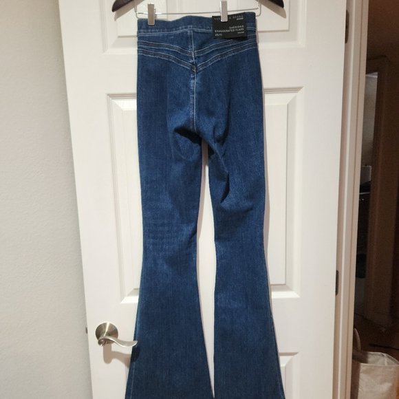 SOLD     NWT Exaggerated Flare High Rise Sheridan Jeans - Picture 8 of 11